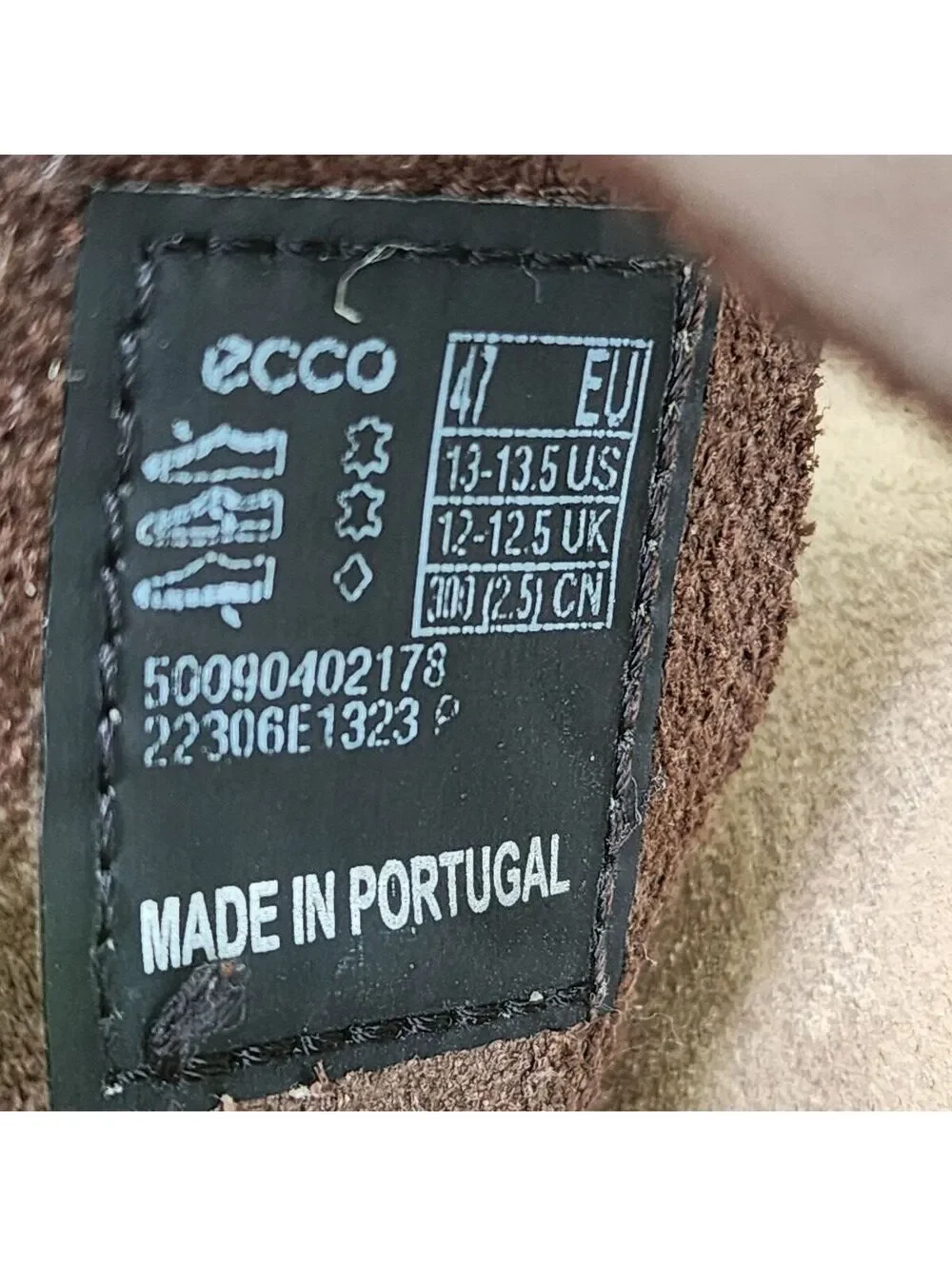 Size 13-13.5 ECCO Men's 2nd Cozmo Two Band Slide